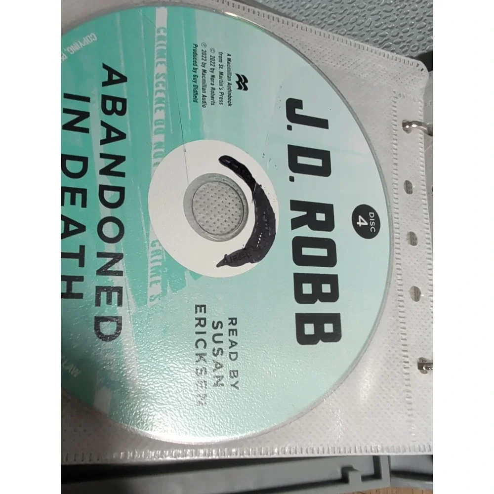 Abandoned in Death (In Death, 54) - Audio CD By Robb, J D GOOD